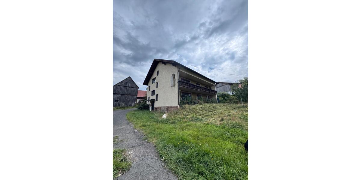 Mehrfamilienhaus, Wohnhaus Bad Neualbenreuth - 14 Zimmer, 254 m&sup2;, 220.000&euro; | Angebot:27147837