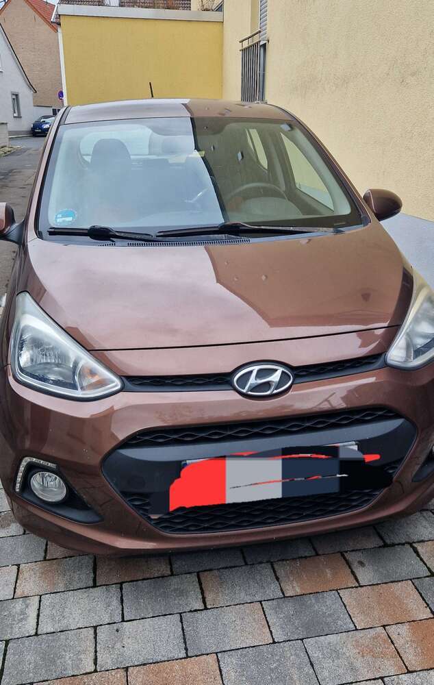 i10