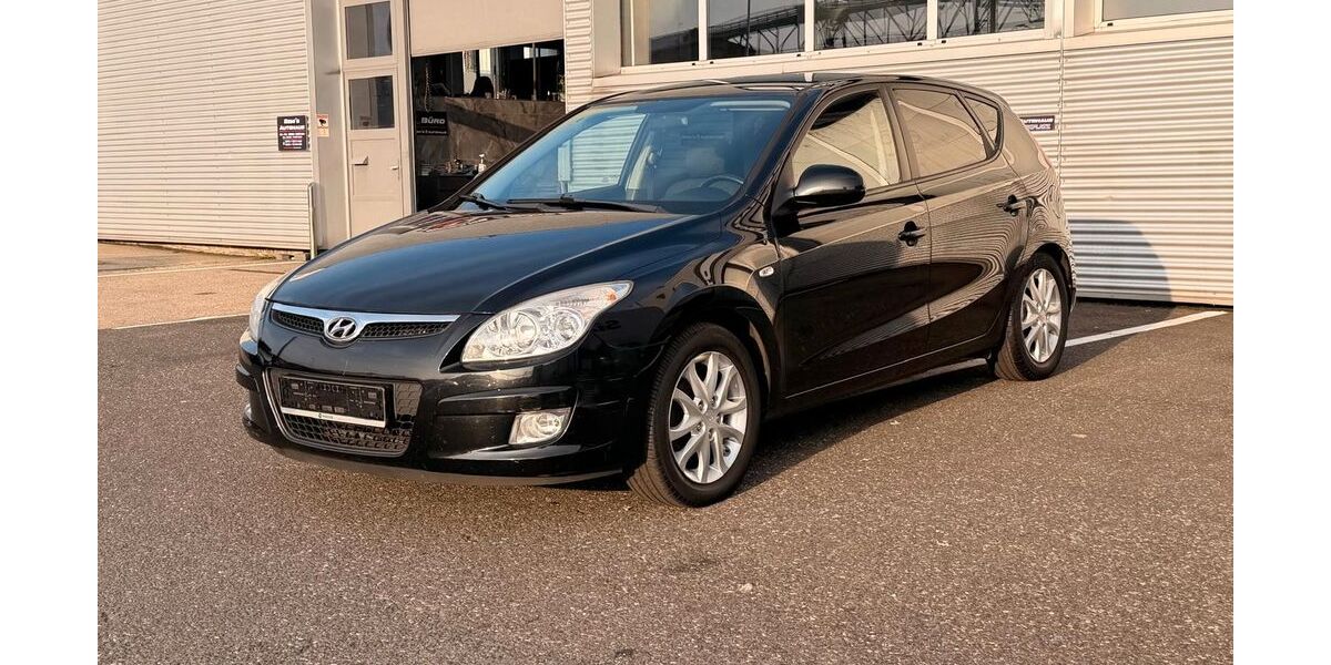 Hyundai i30 188.000 km 2.750 &euro; Mönchengladbach 41238