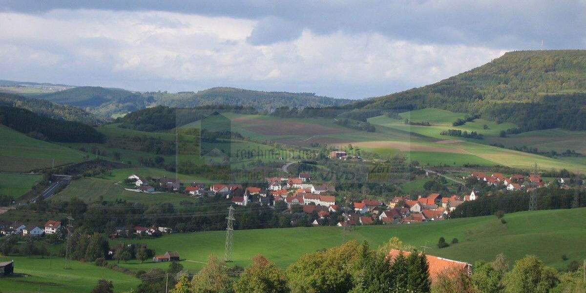 Historischer Doppelbauernhof in traumhafter Alleinlage mit weitem Fernblick und außergewöhnlichem Entwicklungspotenzial ! 8 zimmer
