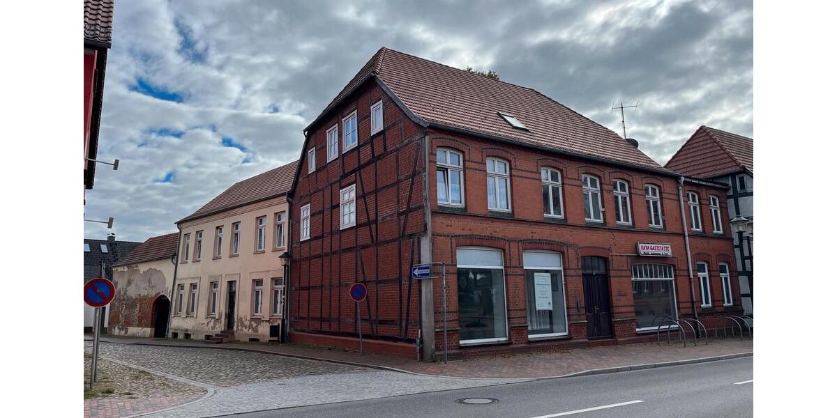 Etagenwohnung Teterow - 2 Zimmer, 43 m&sup2;, 425&euro; | Angebot:25539798