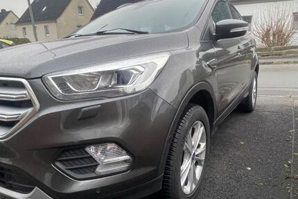 Ford Kuga 48.500 km 16.700 &euro; Menden 58710