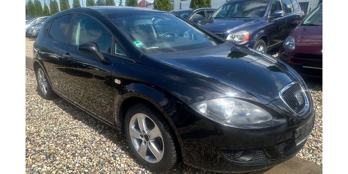 Seat Leon 138.752 km 2.990 &euro; Potsdam Mittelmark / Beelitz 14547