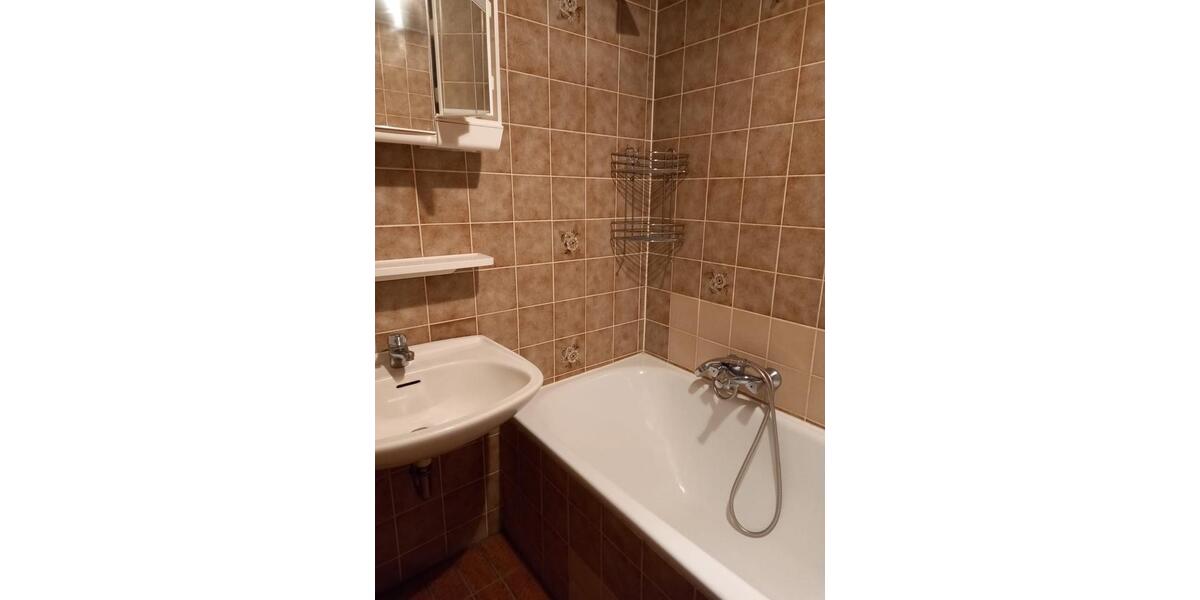 Dachgeschoßwohnung Deggendorf - 1 Zimmer, 30 m&sup2;, 350&euro; | Angebot:26476746