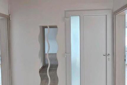Renovierte, 3 Zimmer Wohnung, 1. OG, Bezugsbereit zimmer