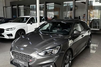 Ford Focus 133.500 km 17.990 &euro; Ibbenbüren 49477