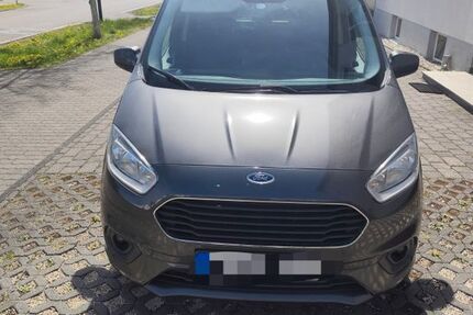 Ford Tourneo Courier 91.000 km 9.700 &euro; Trier 54296