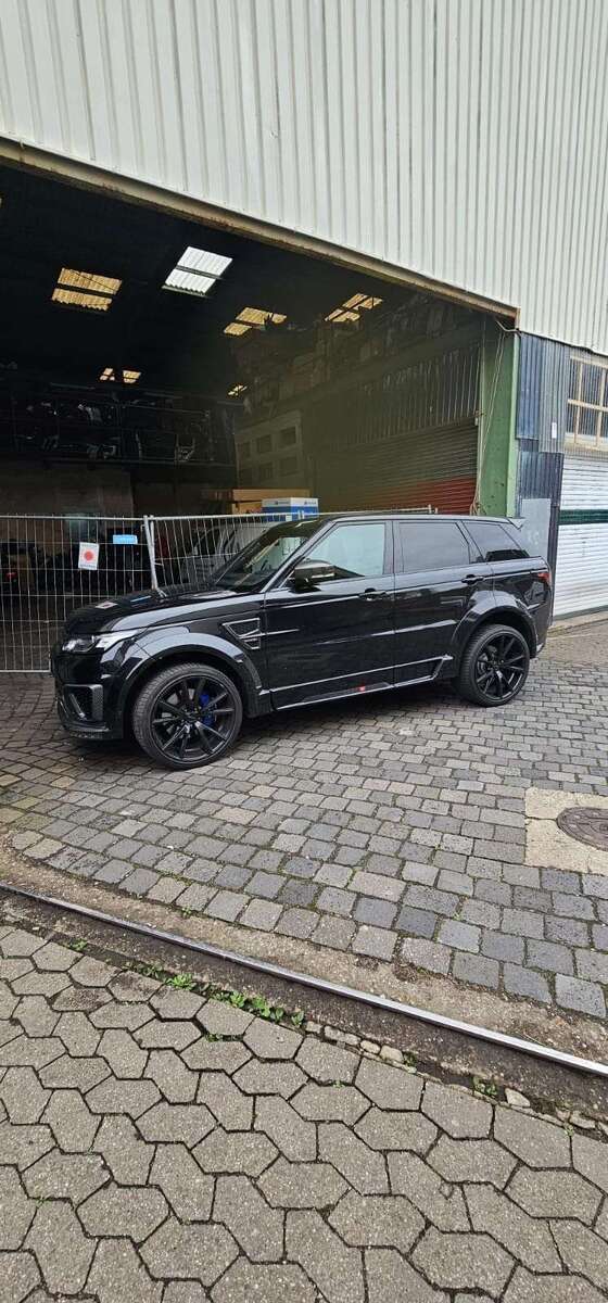 Land Rover Range Rover 190.000 km 23.000 € Düsseldorf 40233