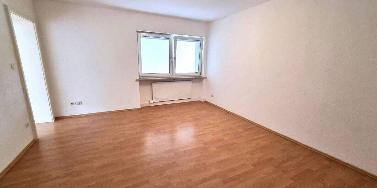 Etagenwohnung Amberg Gailoh - 5 Zimmer, 140 m&sup2;, 990&euro; | Angebot:26891633