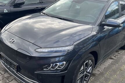 Hyundai KONA 61.371 km 18.400 &euro; Bonn 53227