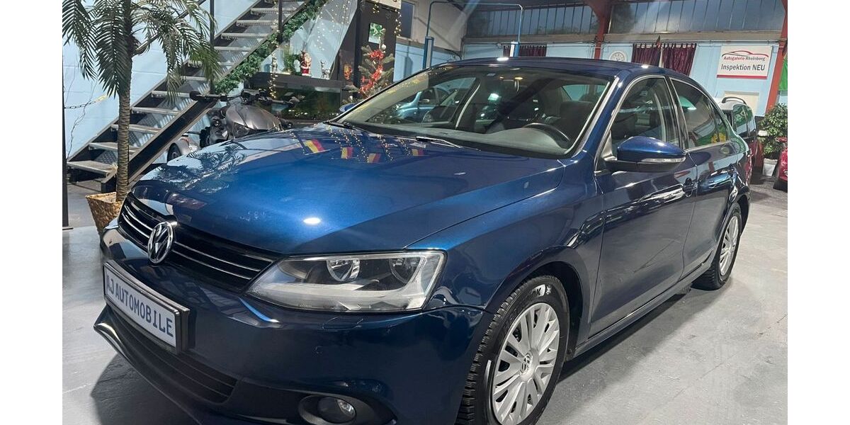VW Jetta 127.000 km 8.490 € Bottrop 46238