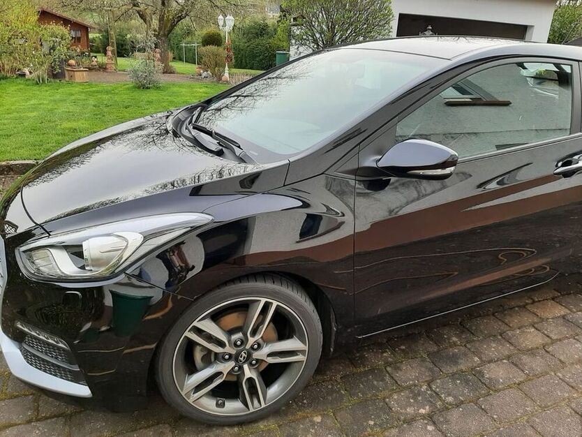 i30