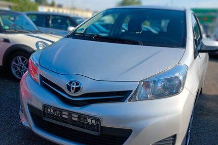 Toyota Yaris 147.000 km 3.999 &euro; Berlin 13597
