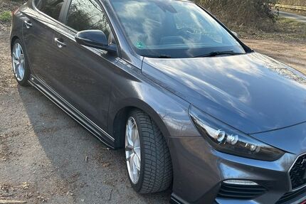 Hyundai i30 103.500 km 19.999 &euro; Melle 49328