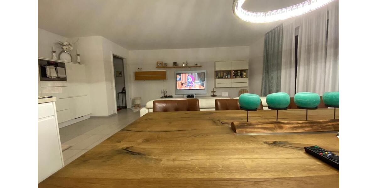 Dachgeschoßwohnung Freiberg - 3 Zimmer, 84 m&sup2;, 290.000&euro; | Angebot:26591749