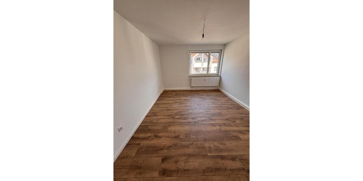 Dachgeschoßwohnung Stadtbergen - 3 Zimmer, 61 m&sup2;, 1.290&euro; | Angebot:25309256