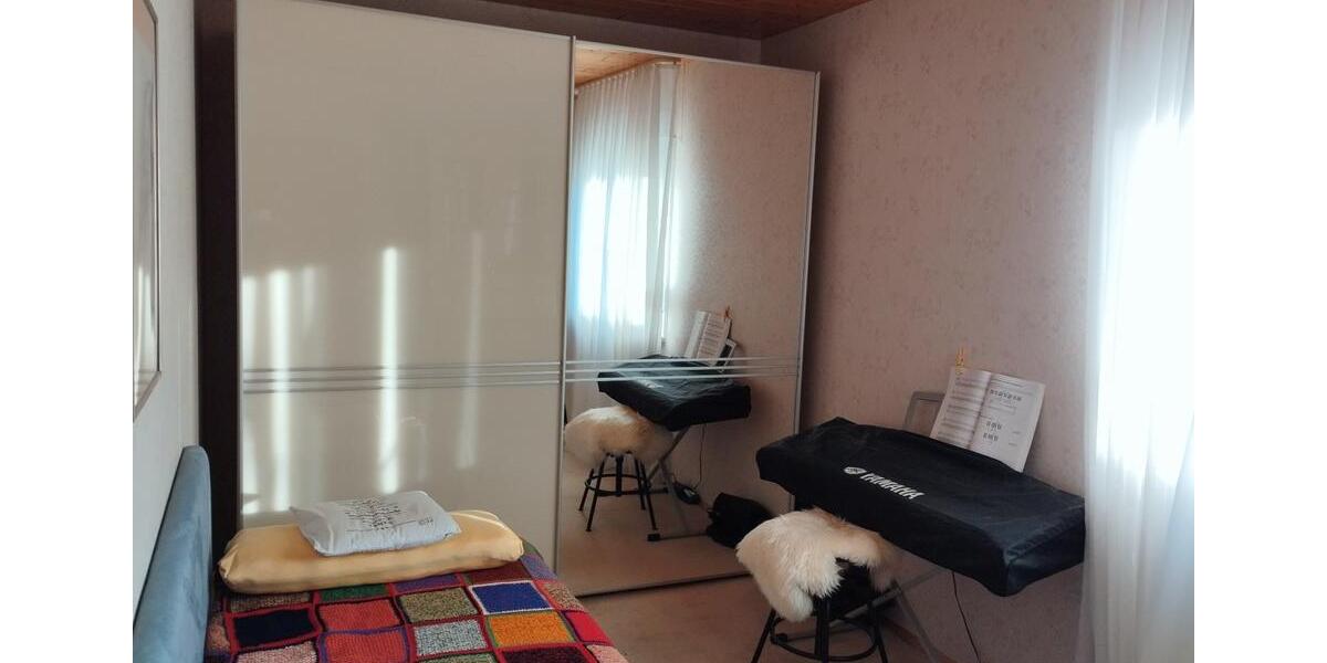 Großzügiges EFH mit ELW, Garten und Mehrfachgaragen 6 zimmer