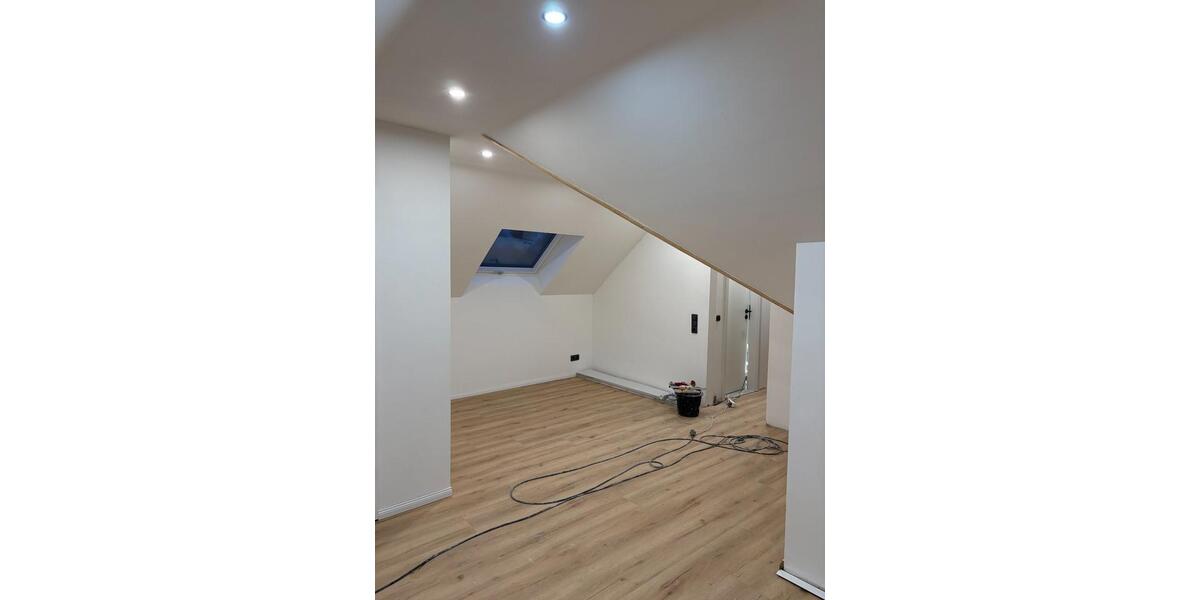 Dachgeschoßwohnung Wahlstedt - 2.5 Zimmer, 67 m&sup2;, 1.040&euro; | Angebot:25256180