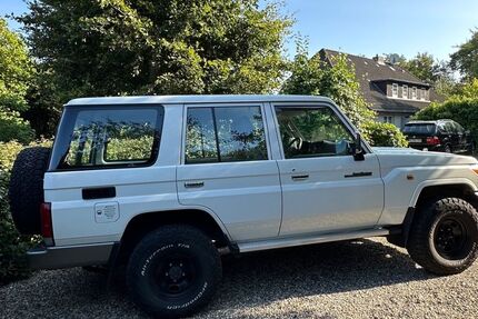 Toyota Land Cruiser 29.000 km 66.500 &euro; Norddorf 26946