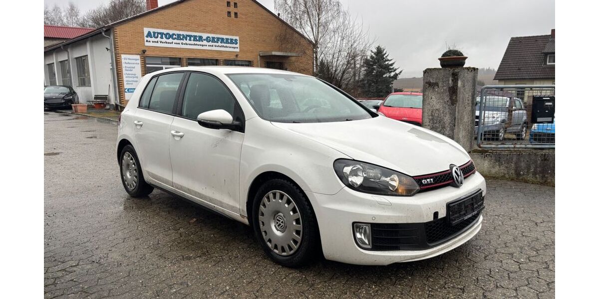 VW Golf 142.000 km 5.450 &euro; Gefrees 95482