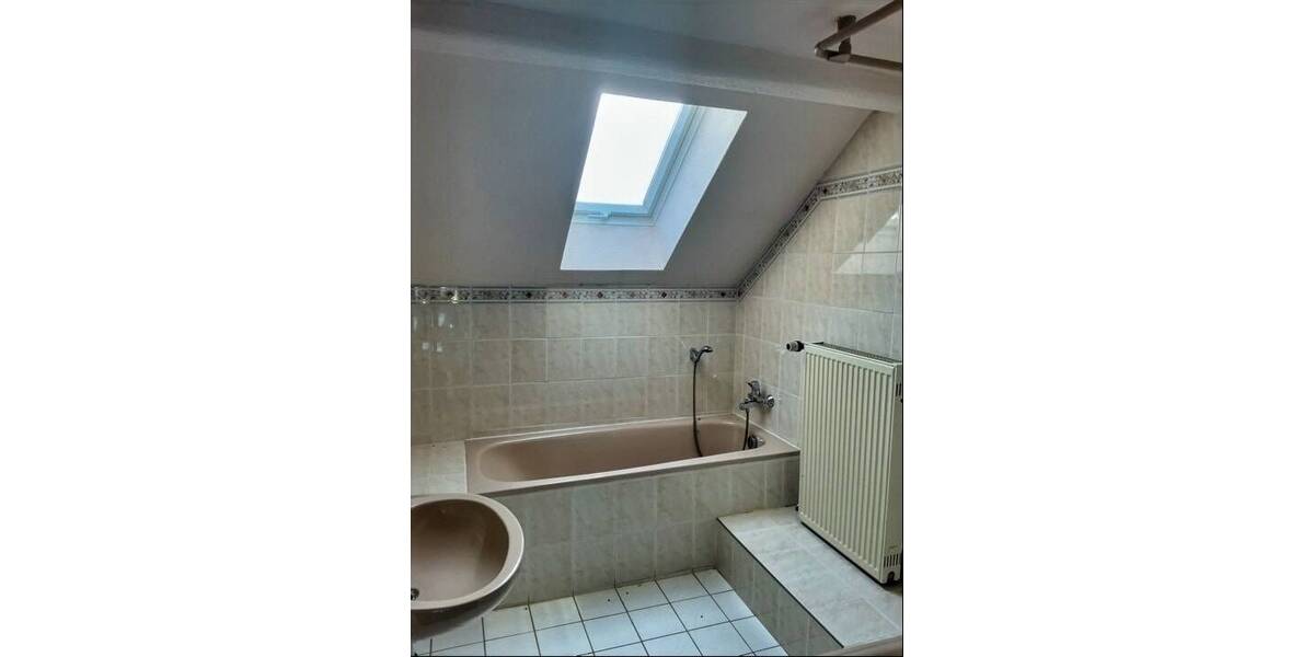 Einfamilienhaus Schönbrunn - 5 Zimmer, 140 m&sup2;, 180.000&euro; | Angebot:26501704