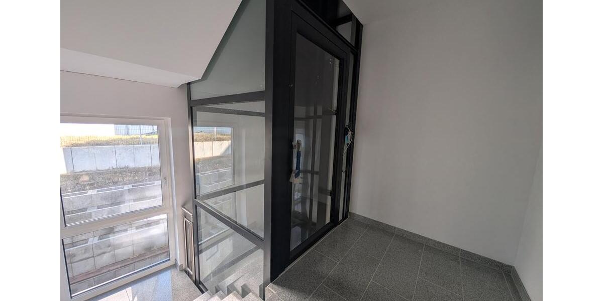 Erdgeschoßwohnung Pforzheim Nordstadt - 3 Zimmer, 80 m&sup2;, 1.200&euro; | Angebot:26524692