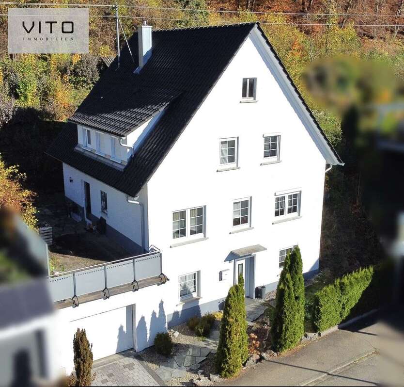 Haus zum Kaufen in Albstadt 320.000 € 160 m² 9 zimmer