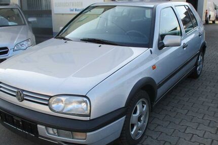VW Golf 148.200 km 12.990 € Augsburg 86167