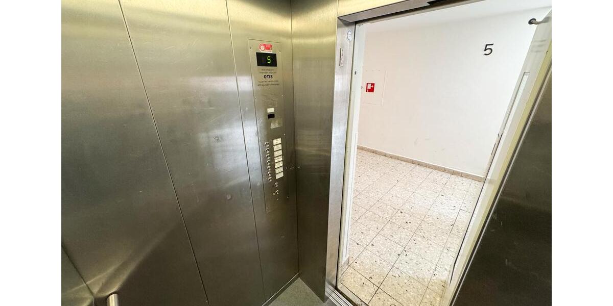 Etagenwohnung Saarbrücken Neue Bremm - 1 Zimmer, 25 m&sup2;, 320&euro; | Angebot:23217213