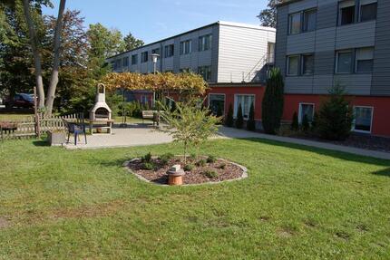 Vermiete Gewerbefläche für Praxis, Pflege, Büro- Schulung