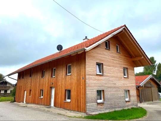 Einfamilienhaus Kirchanschöring - 9 Zimmer, 192 m&sup2;, 529.000&euro; | Angebot:23821081