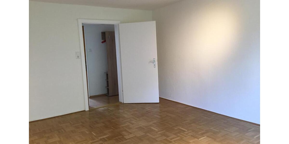 Dachgeschoßwohnung Seesen - 3 Zimmer, 63 m&sup2;, 400&euro; | Angebot:26354079