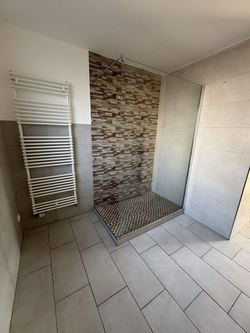 Familienfreundliches Zweifamilienhaus mit flexiblen Nutzungsmöglichkeiten in Oldenburg-Ohmstede 8 zimmer