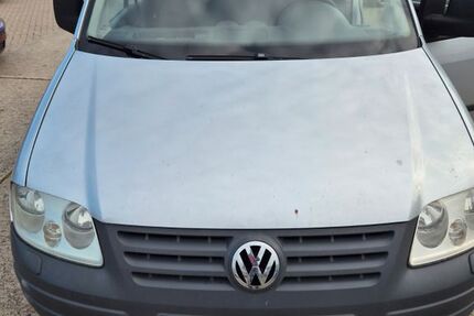 VW Caddy 254.000 km 3.000 &euro; Görmin 17121