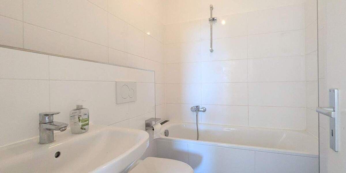 Etagenwohnung Quickborn - 3 Zimmer, 96 m&sup2;, 915&euro; | Angebot:25399989