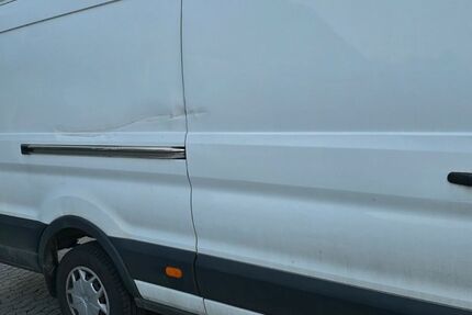 Ford Transit 136.000 km 14.900 &euro; Euskirchen 53879