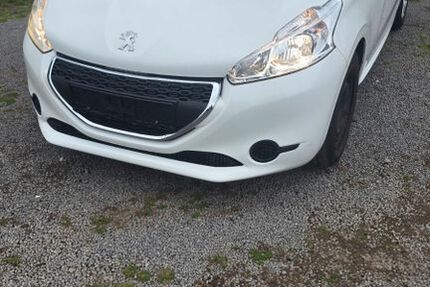 Peugeot 208 64.062 km 5.300 € Nickenich 56645