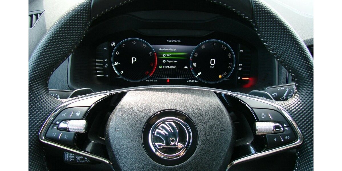 Skoda Karoq 1.5TSI Sportline ACC Kamera LED 45.047 km 26.980 &euro; Falkensee 14612