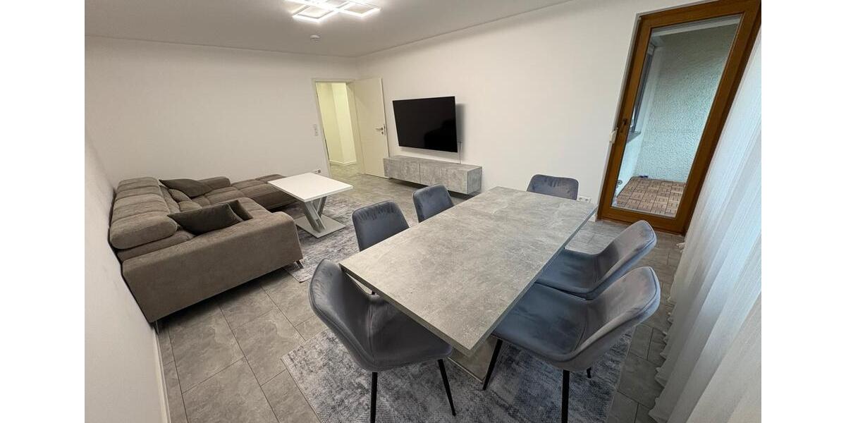 Etagenwohnung Pfullingen - 4 Zimmer, 87 m&sup2;, 1.400&euro; | Angebot:24677397