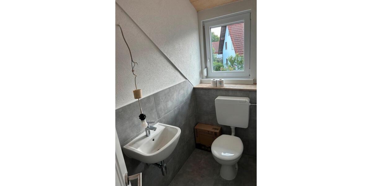 Etagenwohnung Öhringen - 5.5 Zimmer, 120 m&sup2;, 1.500&euro; | Angebot:26271071