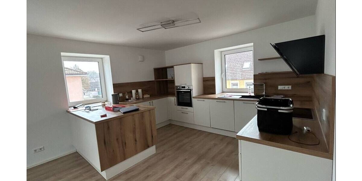 Etagenwohnung Wassertrüdingen - 4 Zimmer, 95 m&sup2;, 300.000&euro; | Angebot:26388716