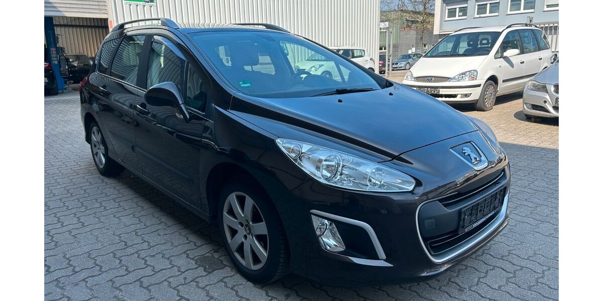 Peugeot 308 227.000 km 2.999 &euro; Karlsruhe 76189