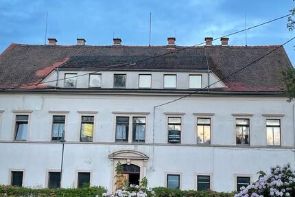 MEHRFAMILIENHAUS ZU VERMIETEN ODER ZU VERKAUFEN 18 zimmer