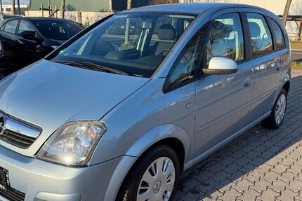 Opel Meriva 167.000 km 1.600 € Gotha 99867