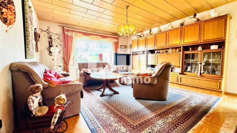 (R)eserviert!Großzügiges Einfamilienhaus in begehrter Lage mit Balkonen und Traumgarten - Einfamilienhaus Niestetal | Angebot:26935174