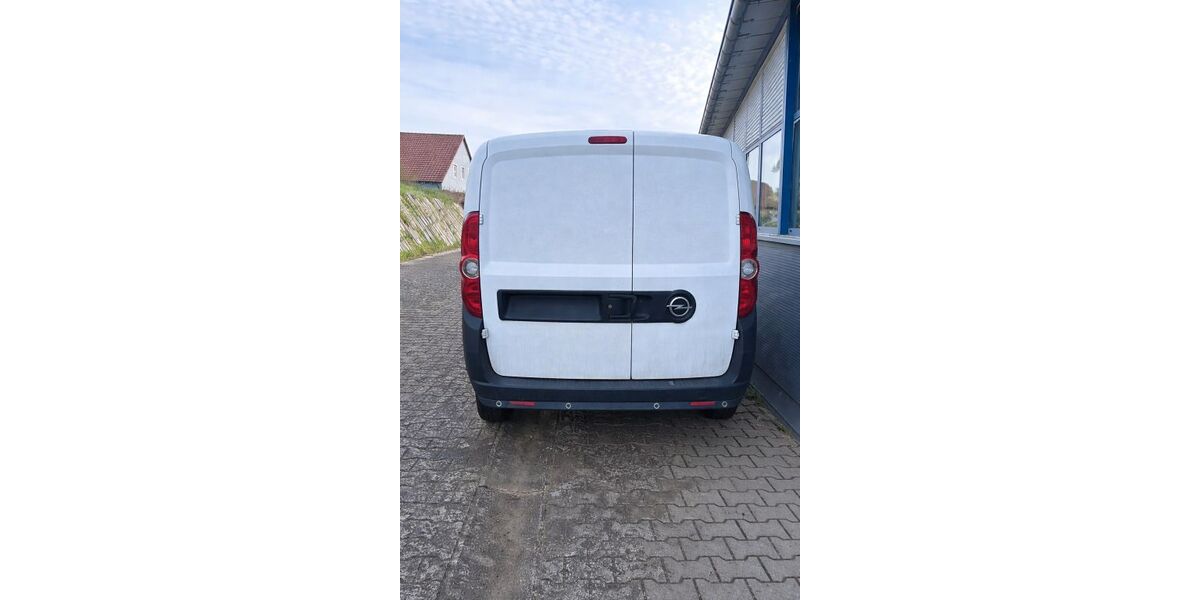Opel Combo 93.480 km 4.900 &euro; Bolzhausen 97255