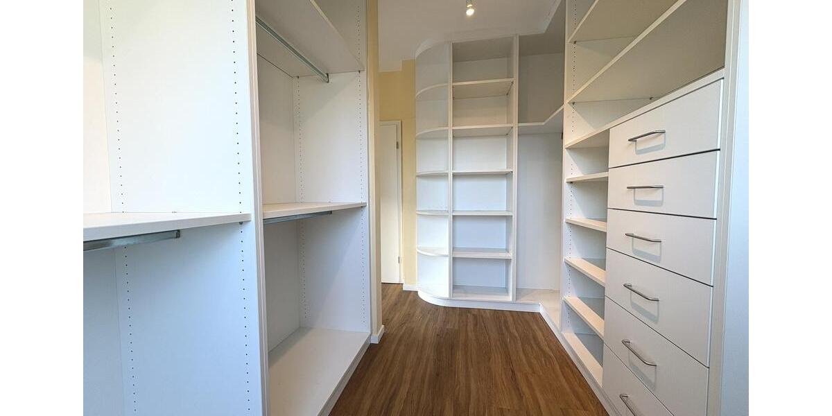 Einfamilienhaus Gütersloh - 3 Zimmer, 129 m&sup2;, 1.570&euro; | Angebot:24444903