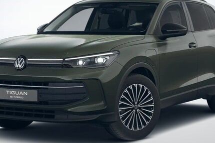 VW Tiguan 18.200 km 43.930 &euro; Aach 78267