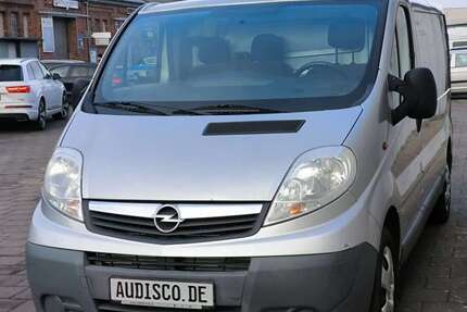 Opel Vivaro 125.000 km 8.888 € Bergheim 50127