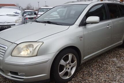 Toyota Avensis 536.000 km 850 &euro; Dresden 01219
